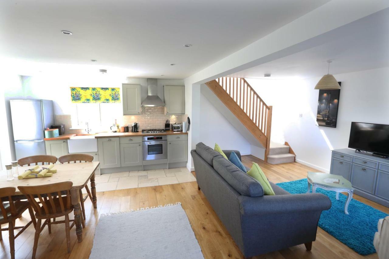 4A Dolphin Close Daire Lyme Regis Dış mekan fotoğraf